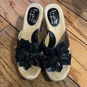 b.o.c. Black Floral Women's Sandals